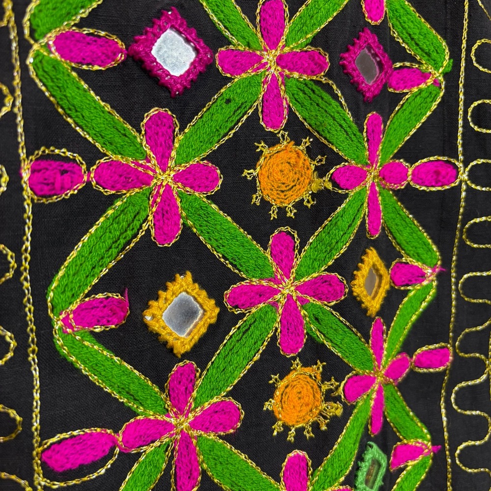 y2k Black Embroidered Mirror Vest Women's 2X Boho Festival Mirrorwork Tassel Tie - Picture 4 of 9